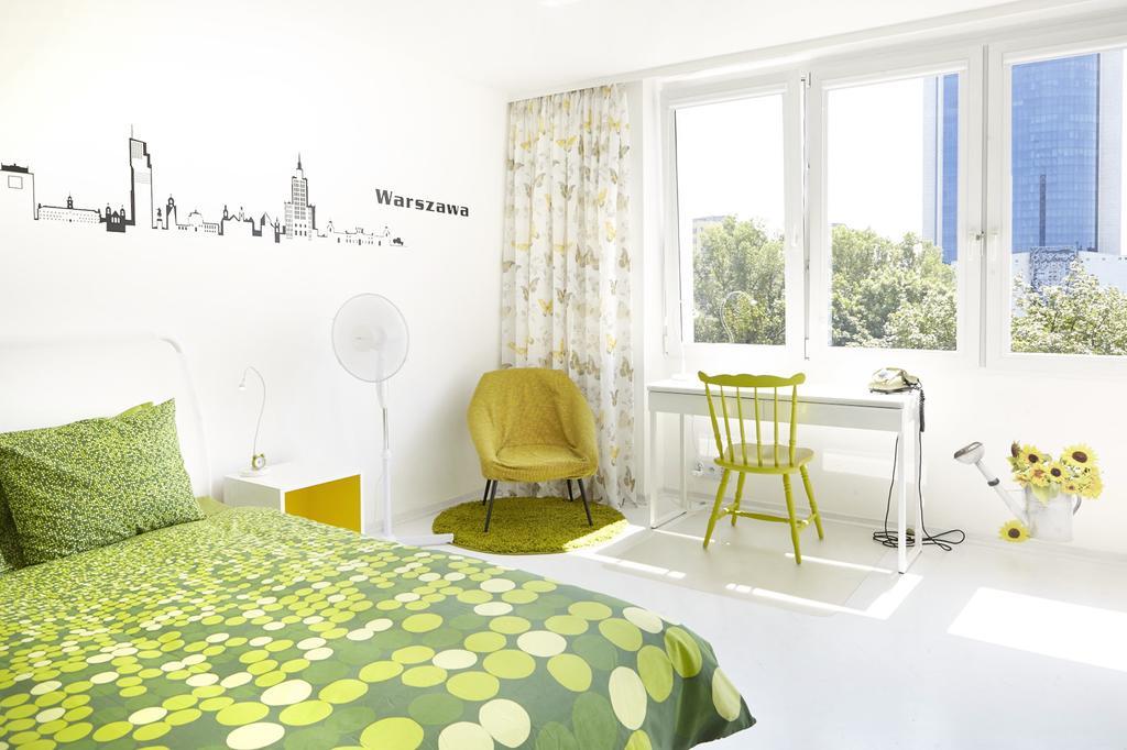 Lovely Sunny Flat In City Center 바르샤바 객실 사진